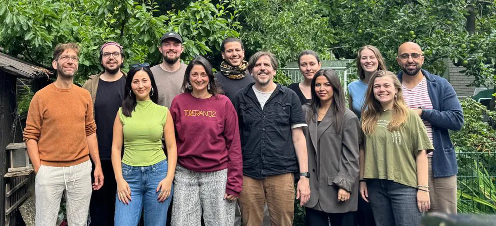 Das Team von NORDSTERN Hamburg bei einem gemeinsamen Nachmittag im Grünen